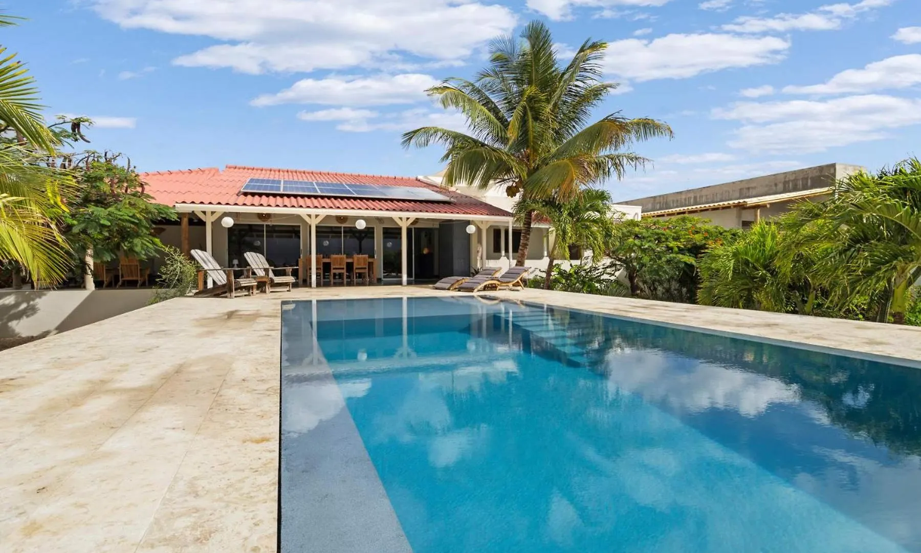 קרלנדיק Villa Di Dos Kas With A Refreshing Private Pool